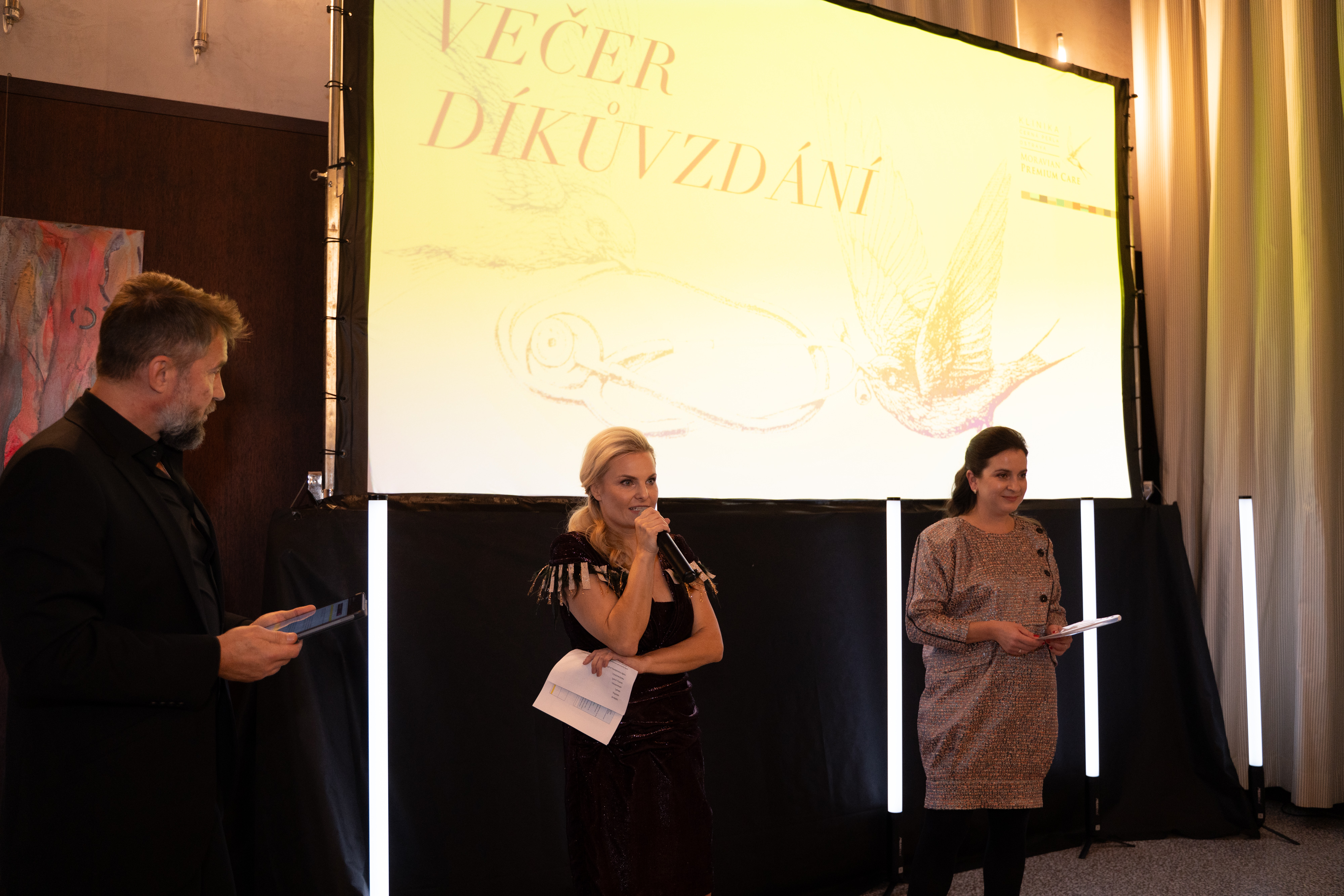 DSC08010.jpg (3.00 MB)