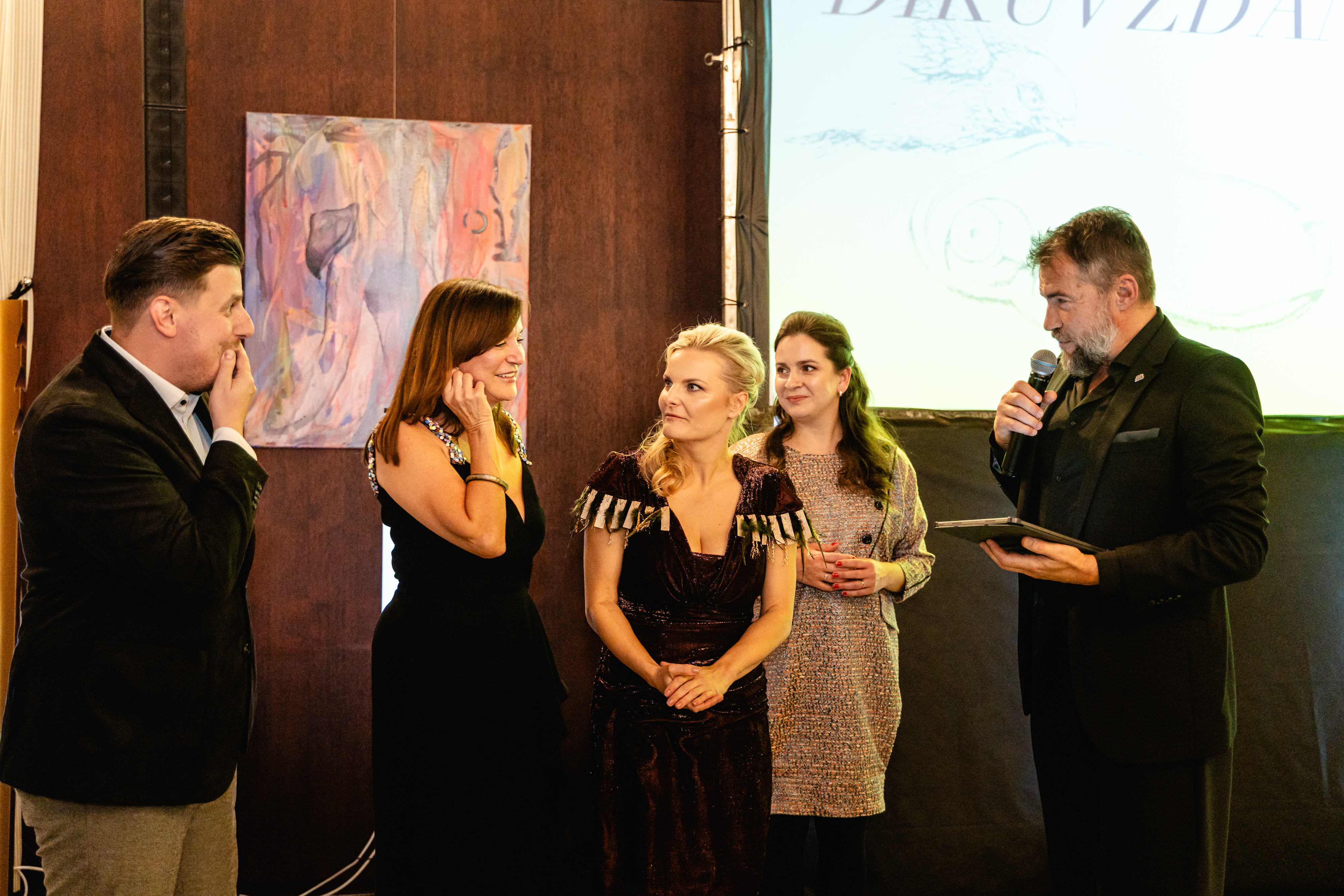 DSC08264.jpg (4.54 MB)